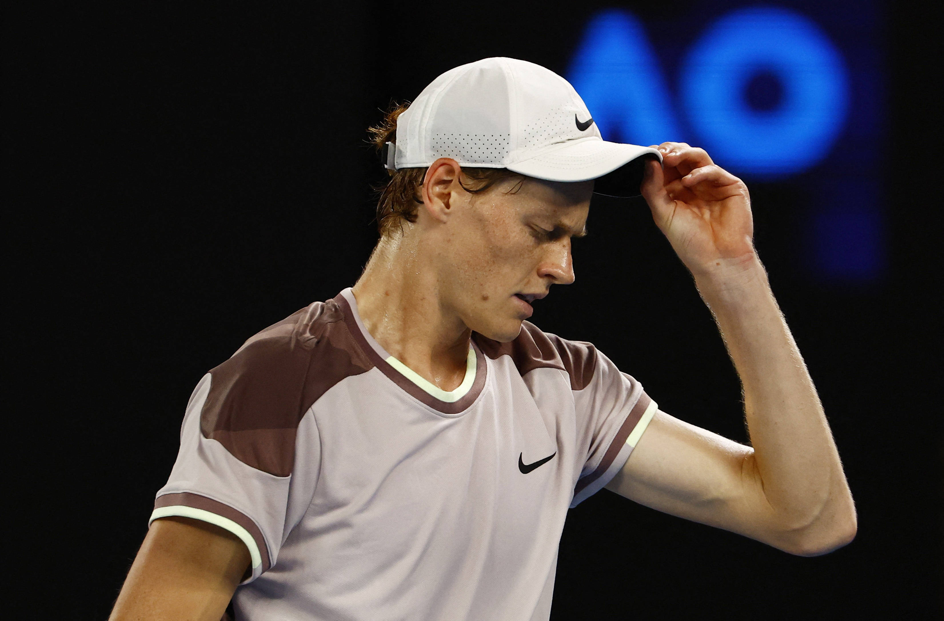 反而暴露了 反而暴露了